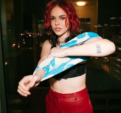 Taylor Upsahl onlyfans leaks xxx