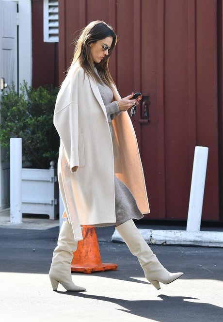 light onlyfans porno artwork