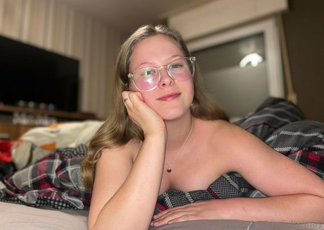 julix may onlyfans images