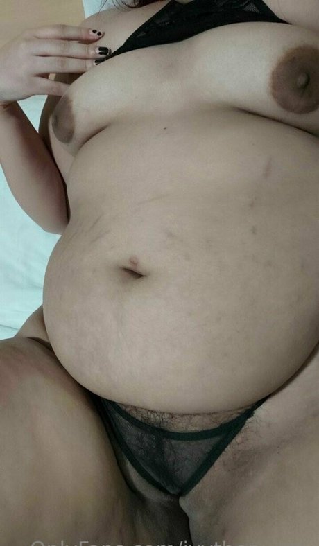 ivythepuppy onlyfans model