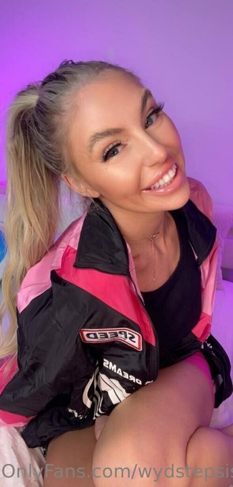 wydstepsissy onlyfans leaked pics