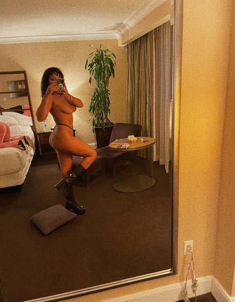 wife pussy onlyfans pornographic frame