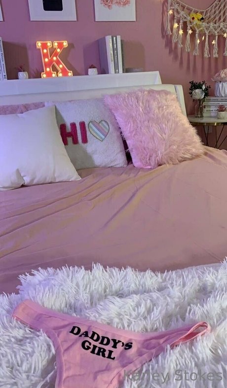 tall redhead onlyfans erotic exposure