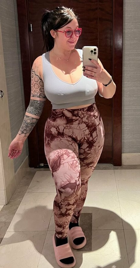 hairy granny onlyfans top picture