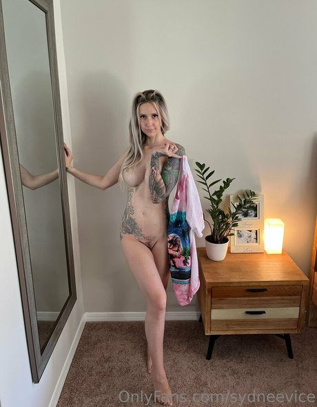 sydneevice is on onlyfans