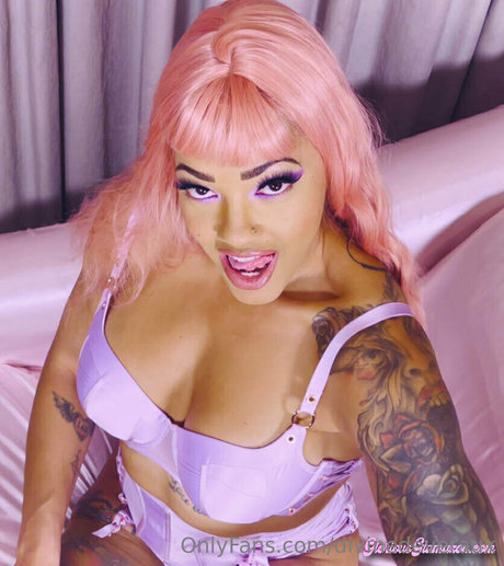 divinedeveraux Profile image