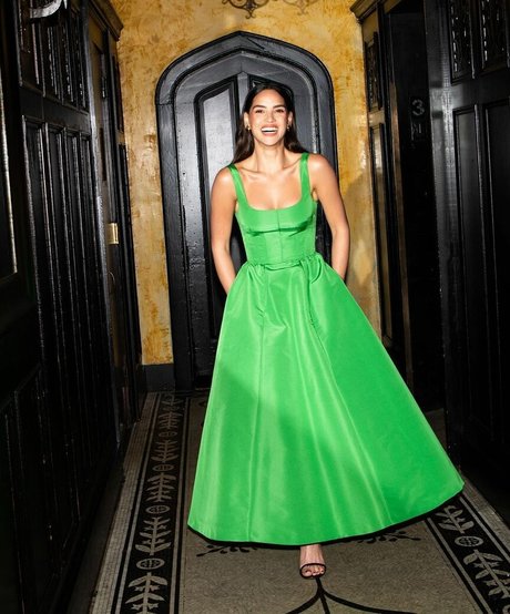 Adria Arjona onlyfans model photos