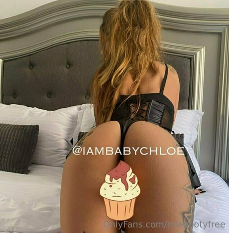 stepsister onlyfans beautiful naked selfie