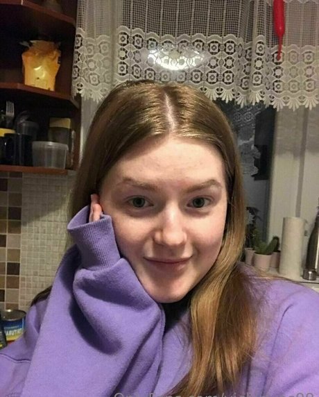 vickirivas99 onlyfans nudes leak