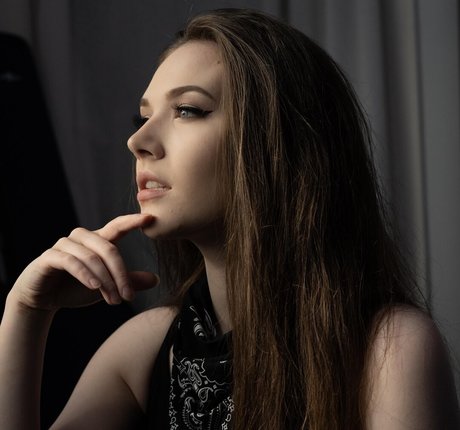 Caitlin Scott porn onlyfans