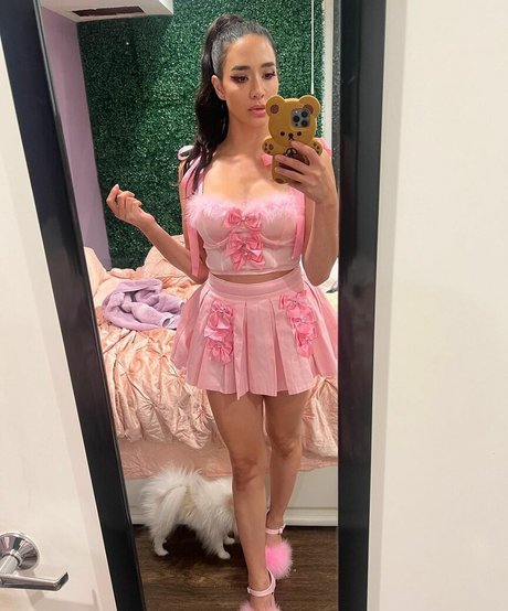 Milynn Sarley nude only fans