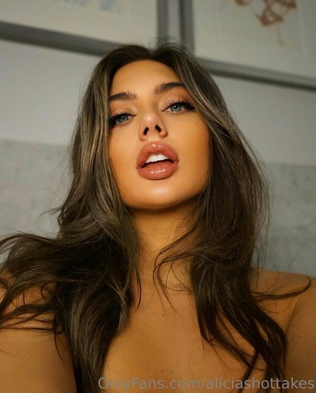 aliciashottakes ass onlyfans