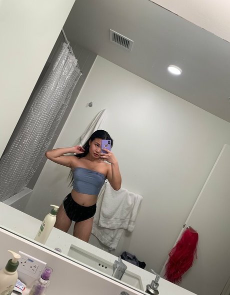 sakuratheforbiddenfruit nude onlyfans leaks