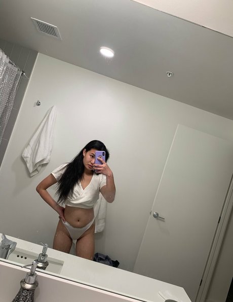 sakuratheforbiddenfruit naked onlyfans leak