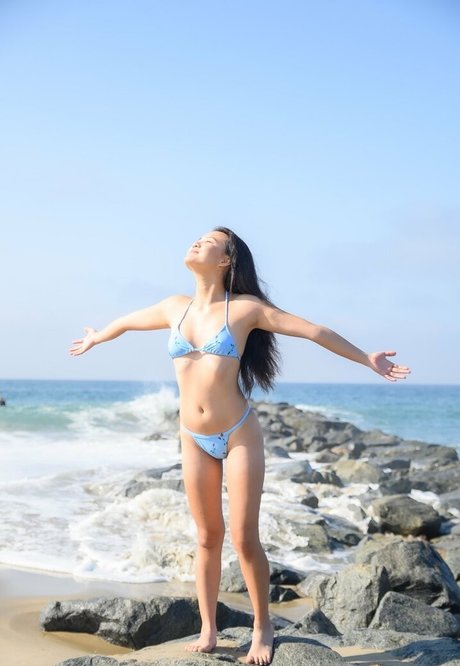 sakuratheforbiddenfruit onlyfans leaked photos