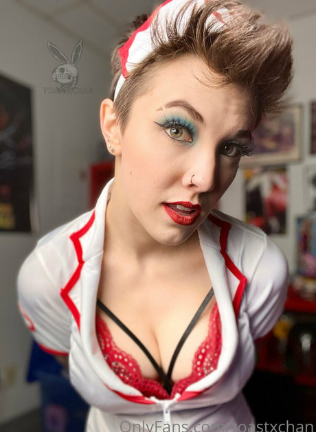 toastxchan onlyfans nude pictures