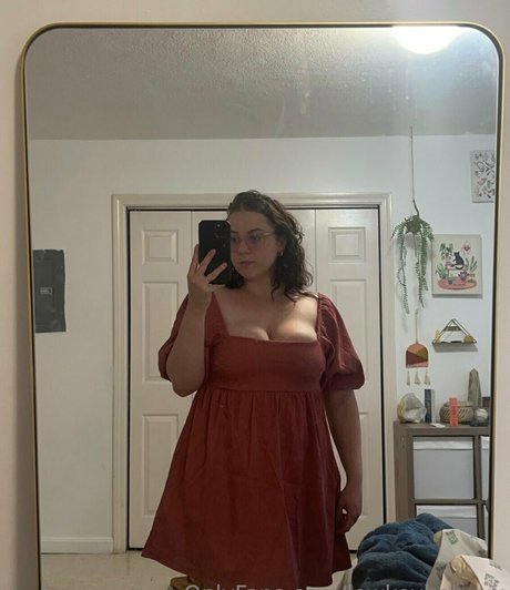 lowkeybabyyy naked on onlyfans