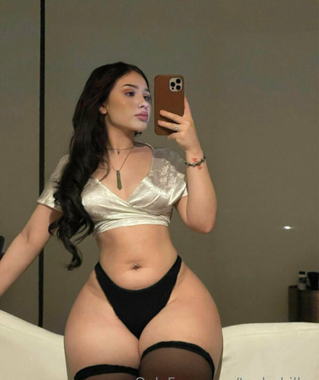 taylerhillss onlyfans leak sex