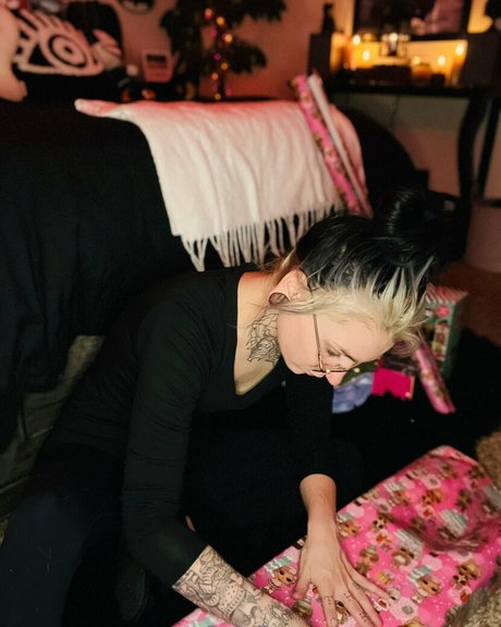 savsinister boobs onlyfans