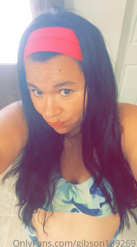 gibson199269 onlyfans striptease