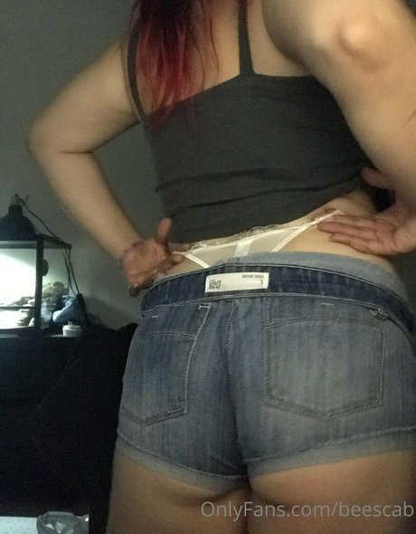 scabbee onlyfans topless