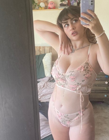 Oatmilkmommy leak onlyfans nude