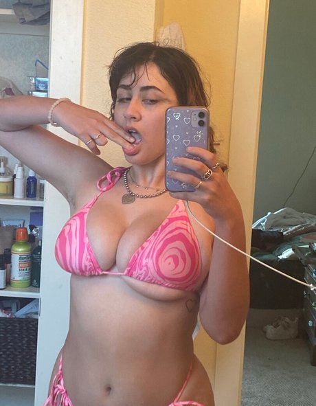 Oatmilkmommy onlyfans naked