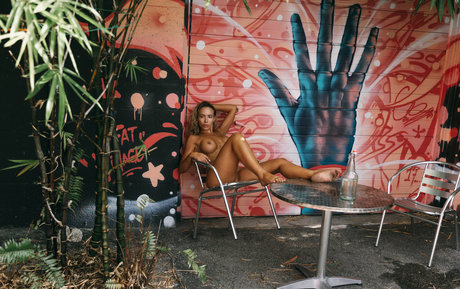 Amber Emery onlyfans strip