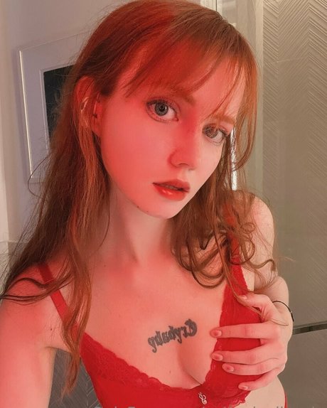 cutiepie Alice nude onlyfans