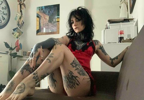 Draken lady onlyfans leaks.