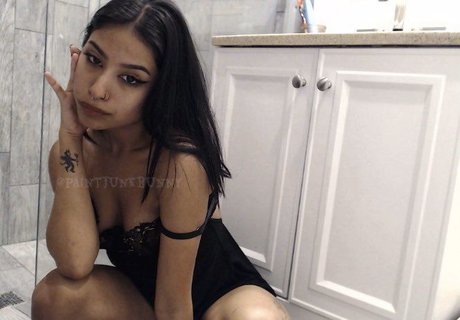 PaintJunkBunny onlyfans sex leak