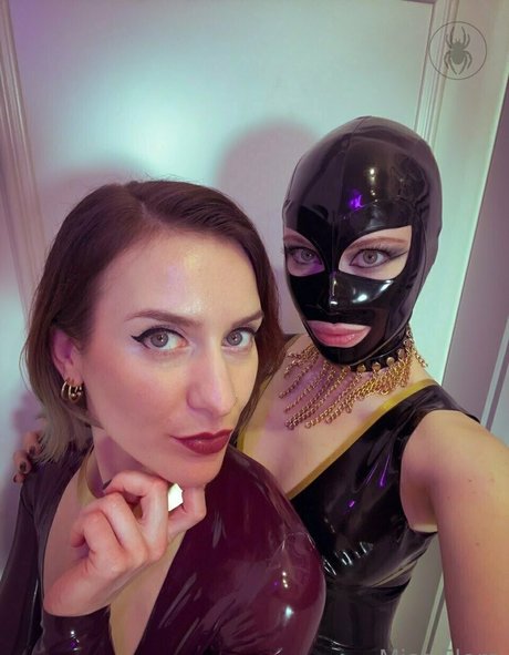 Miss Flora Femdom onlyfans leak xxx