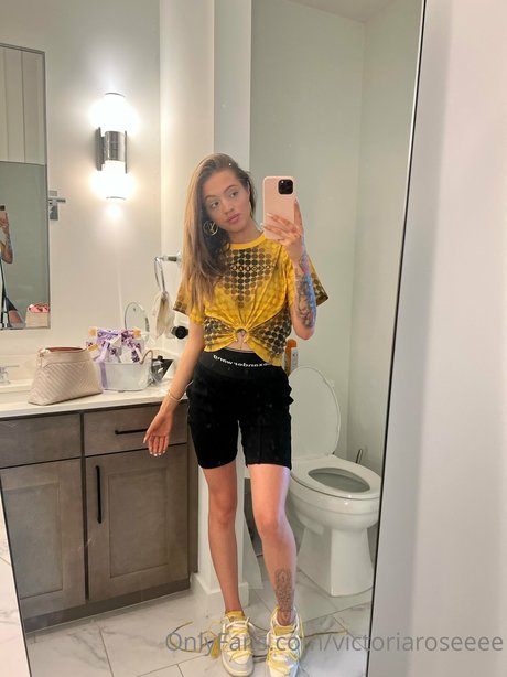 Woah Vicky onlyfans leaks xxx