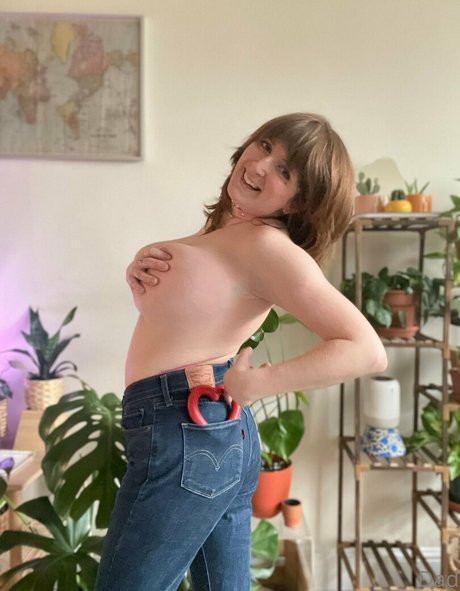 Dadeleine Profile image