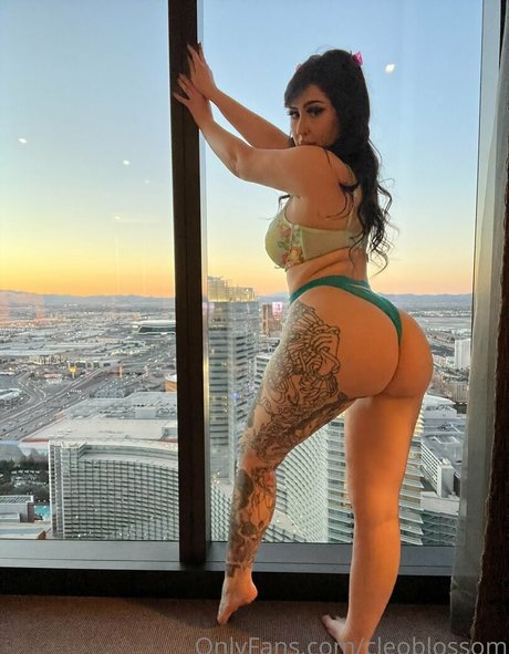 cleoblossom onlyfans content