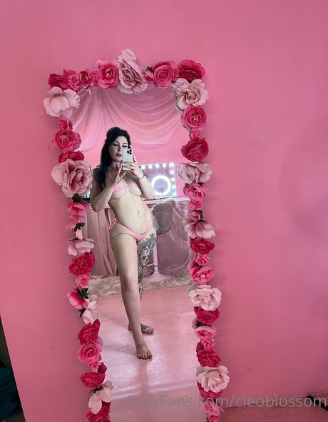 cleoblossom onlyfans nude tits