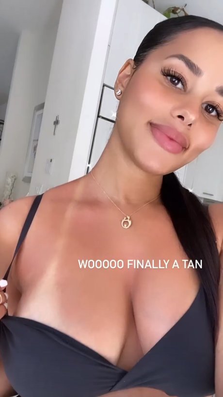 lesbian orgy onlyfans beautiful nude glimpse