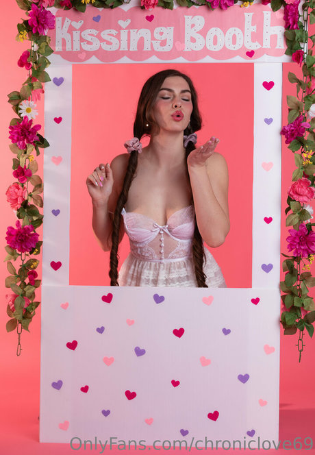 Chroniclove leaked only fans