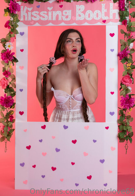 Chroniclove onlyfans free porn