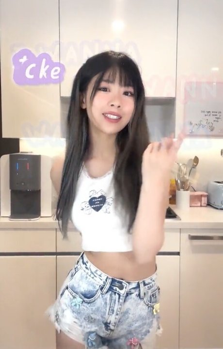 desi onlyfans pornos portrait