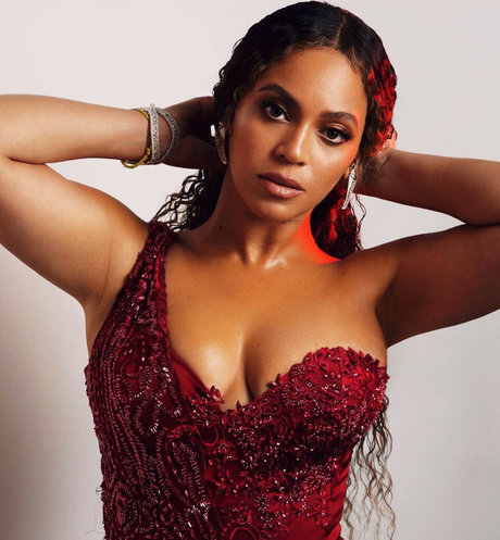 young milf onlyfans hot porn portrait