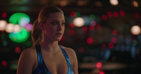 Lili Reinhart only fans pic