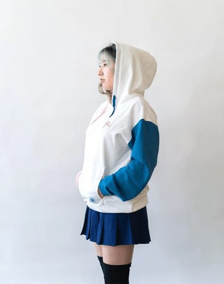 muslim onlyfans naked self-portrait