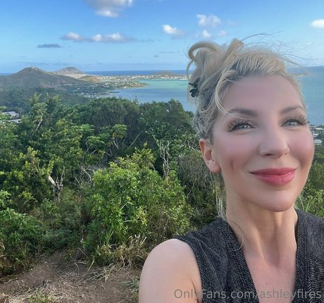 Ashley Fires onlyfans naked leaked