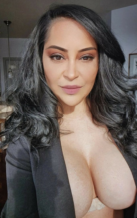 Michelle Miele hot onlyfans