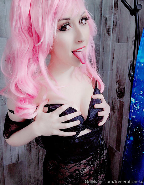 freeeroticneko onlyfans nude pics
