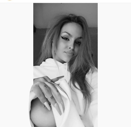 Dzsenifer Vajai nude leaked onlyfans