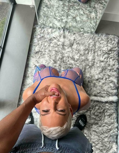 lesbian feet onlyfans art naked shots