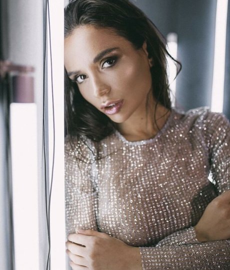 Ekaterina Zueva onlyfans nide