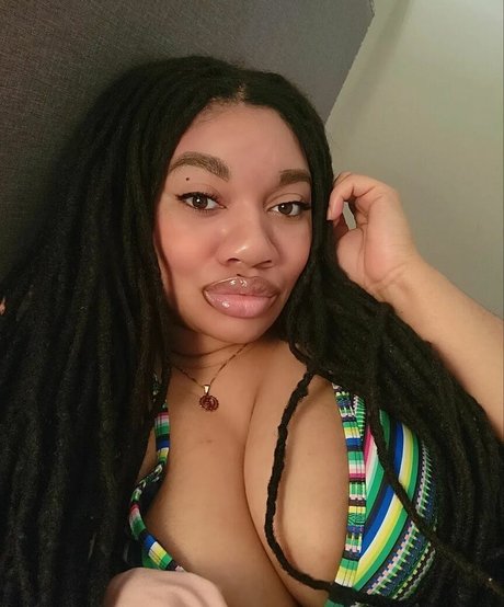 Locked Honey Princess new onlyfans